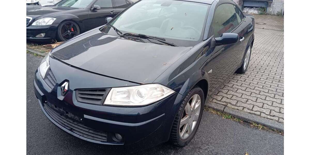Renault Megane 160.000 km 700 &euro; Düsseldorf 40545