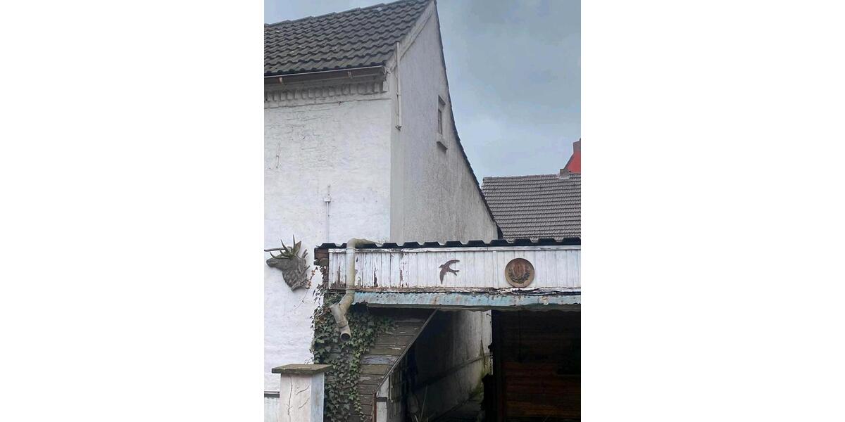 Einfamilienhaus Duisburg Hamborn - 6 Zimmer, 130 m&sup2;, 175.000&euro; | Angebot:27112091