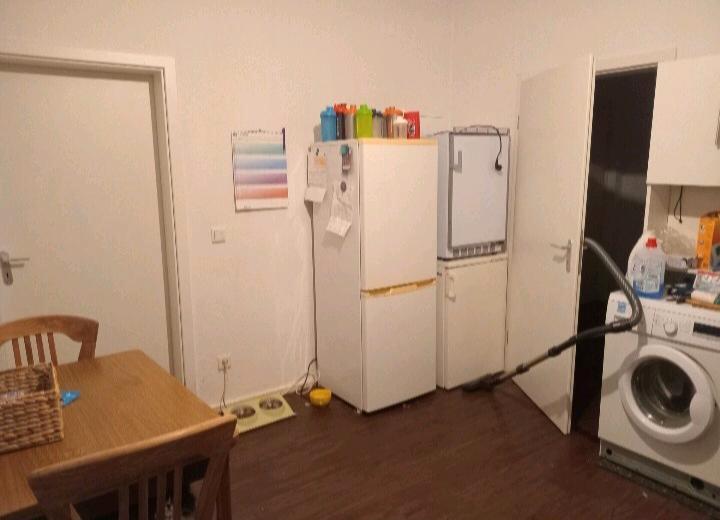 Etagenwohnung Neuss - 1 Zimmer, 25 m&sup2;, 200&euro; | Angebot:24532103