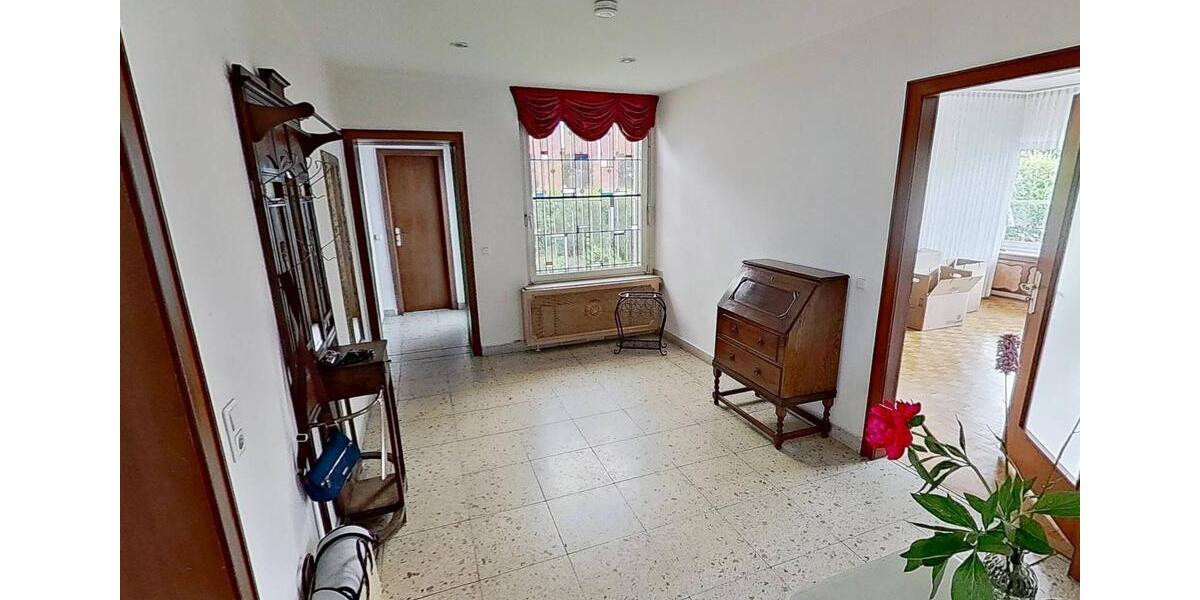 Einfamilienhaus Oberhausen Schmachtendorf - 6 Zimmer, 140 m&sup2;, 1.600&euro; | Angebot:26675178