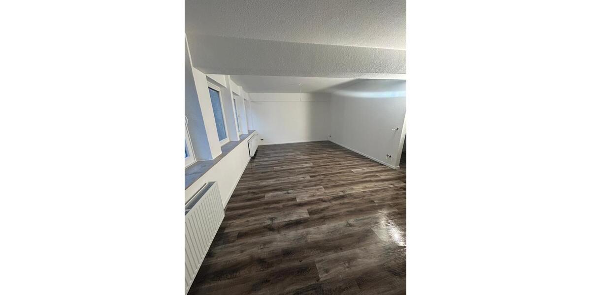 Etagenwohnung Mülheim an der Ruhr - 3 Zimmer, 112 m&sup2;, 950&euro; | Angebot:25956684