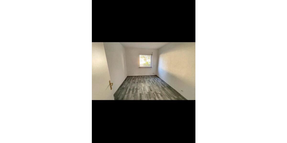Etagenwohnung Essen Stadtbezirk III - 3 Zimmer, 65 m&sup2;, 1.050&euro; | Angebot:26484243