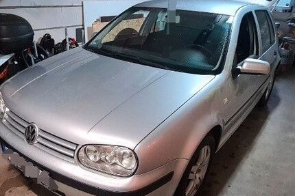 VW Golf 200.600 km 750 &euro; Alpen 46519