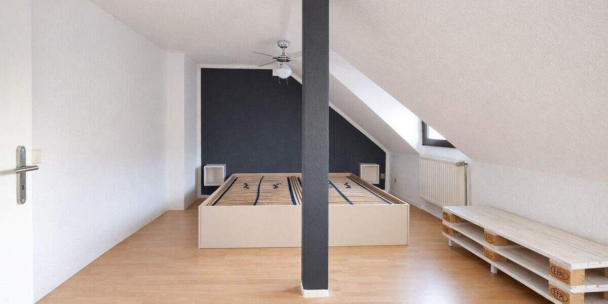 Mehrfamilienhaus, Wohnhaus Krefeld / Bockum Bockum - 6 Zimmer, 184 m&sup2;, 498.000&euro; | Angebot:25695272