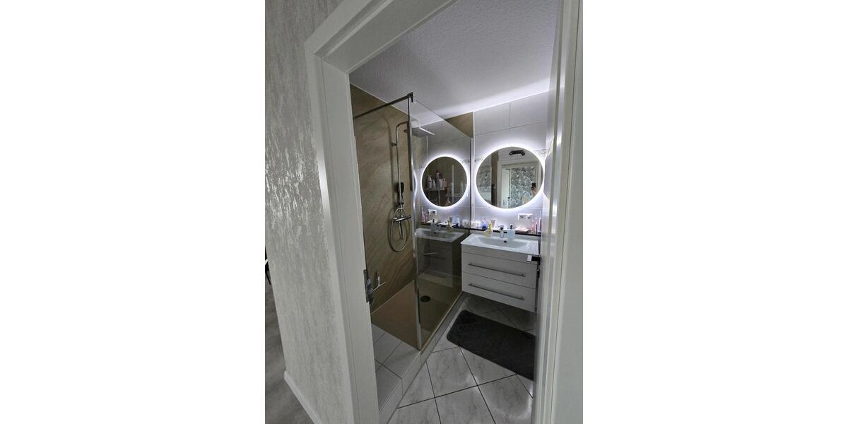 Etagenwohnung Ratingen Tiefenbroich - 3 Zimmer, 92 m&sup2;, 290.000&euro; | Angebot:26730625