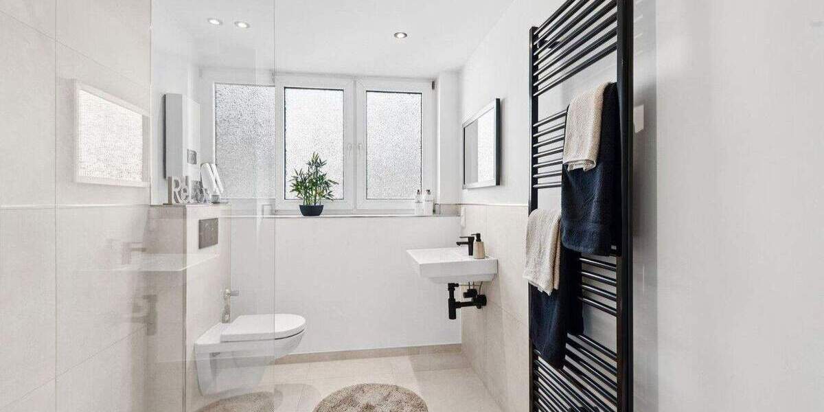 Etagenwohnung Düsseldorf Pempelfort - 3 Zimmer, 90 m&sup2;, 448.900&euro; | Angebot:25824672