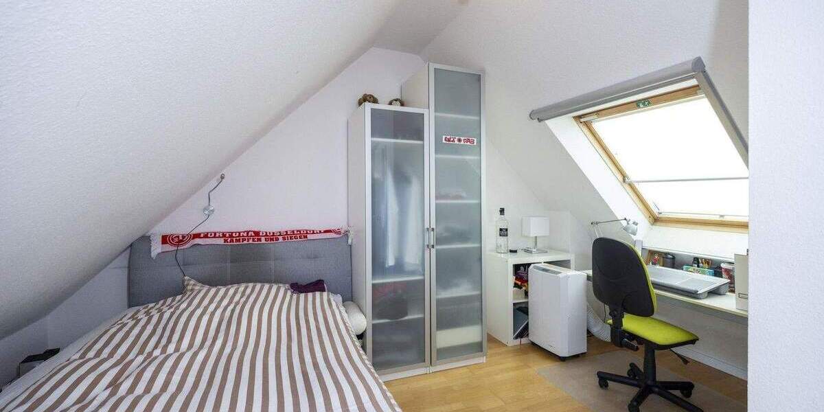 Reihenmittelhaus Meerbusch Büderich - 5 Zimmer, 131 m&sup2;, 725.000&euro; | Angebot:25823319