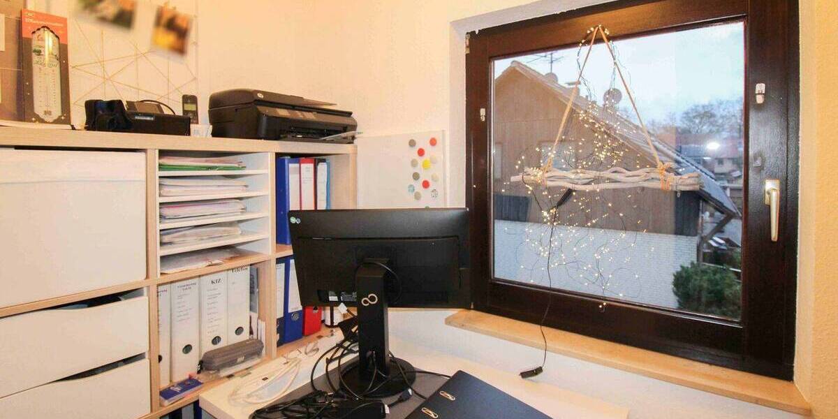 Reihenmittelhaus Duisburg Neumühl - 4 Zimmer, 110 m&sup2;, 255.000&euro; | Angebot:25997202