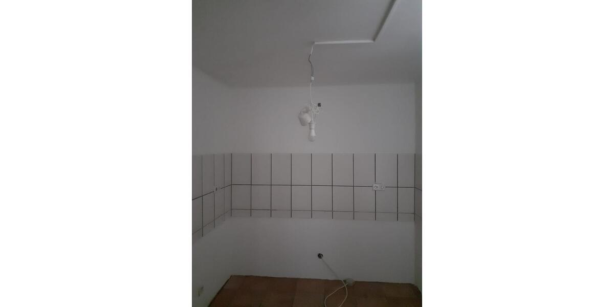 Etagenwohnung Duisburg Mittelmeiderich - 4 Zimmer, 105 m&sup2;, 1.400&euro; | Angebot:25865880