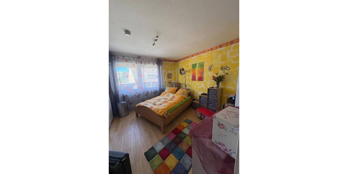Etagenwohnung Krefeld Oppum - 2 Zimmer, 89 m&sup2;, 900&euro; | Angebot:26244926