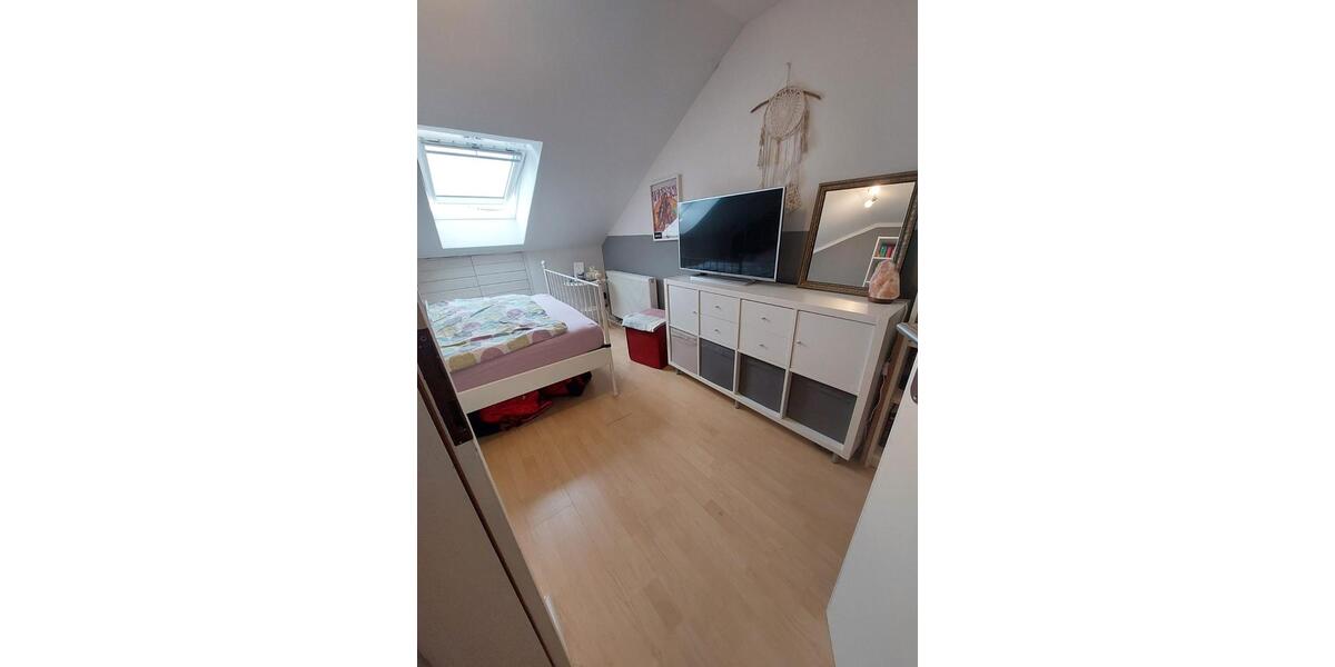 Reihenhaus Hünxe - 6.5 Zimmer, 250 m&sup2;, 2.200&euro; | Angebot:25129233