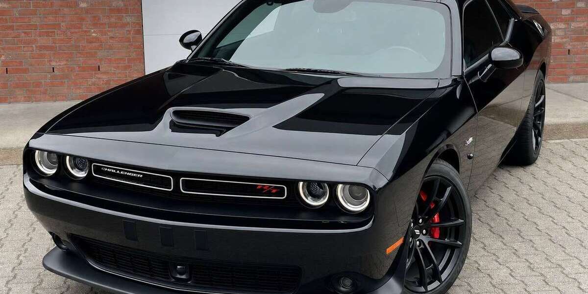 Dodge Challenger 4.036 km 41.990 &euro; Düsseldorf 40599
