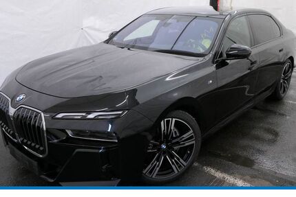 BMW 740 25.399 km 93.670 &euro; Dinslaken 46535