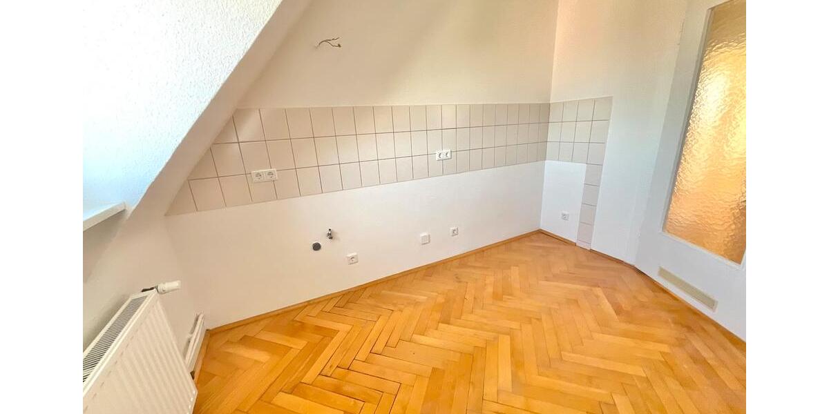 Dachgeschoßwohnung Krefeld - 2 Zimmer, 58 m&sup2;, 499&euro; | Angebot:26648392