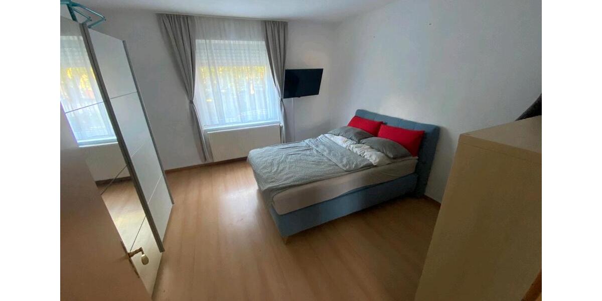 Etagenwohnung Viersen - 2 Zimmer, 67 m&sup2;, 700&euro; | Angebot:25933243