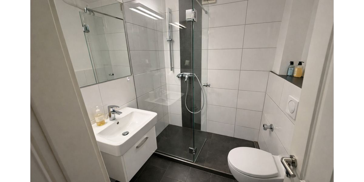 Etagenwohnung Essen Rüttenscheid - 2 Zimmer, 42 m&sup2;, 700&euro; | Angebot:25667021