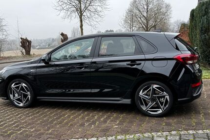 Hyundai i30 2.900 km 25.900 &euro; ESSEN 45359