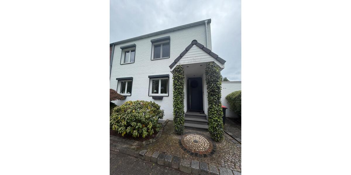 Reihenhaus Krefeld Benrad - 6 Zimmer, 140 m&sup2;, 580.000&euro; | Angebot:26710350