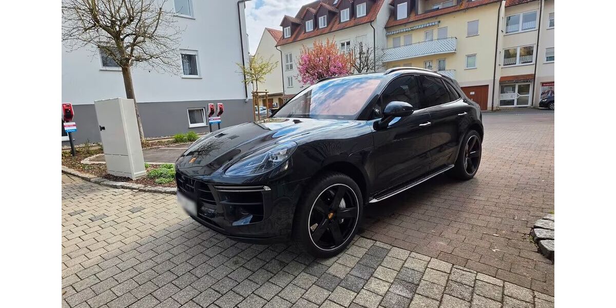 Porsche Macan 121.700 km 22.900 &euro; Düsseldorf 40474