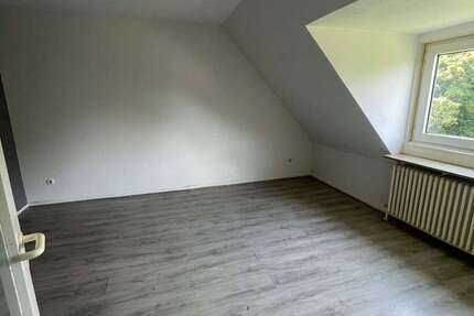 Wohnung Essen Borbeck-Mitte - 1 Zimmer, 27 m&sup2;, 400&euro; | Angebot:24833346