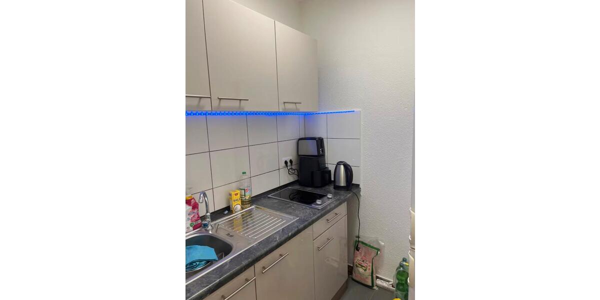 Dachgeschoßwohnung Essen Stadtbezirk III - 1 Zimmer, 40 m&sup2;, 650&euro; | Angebot:25358706