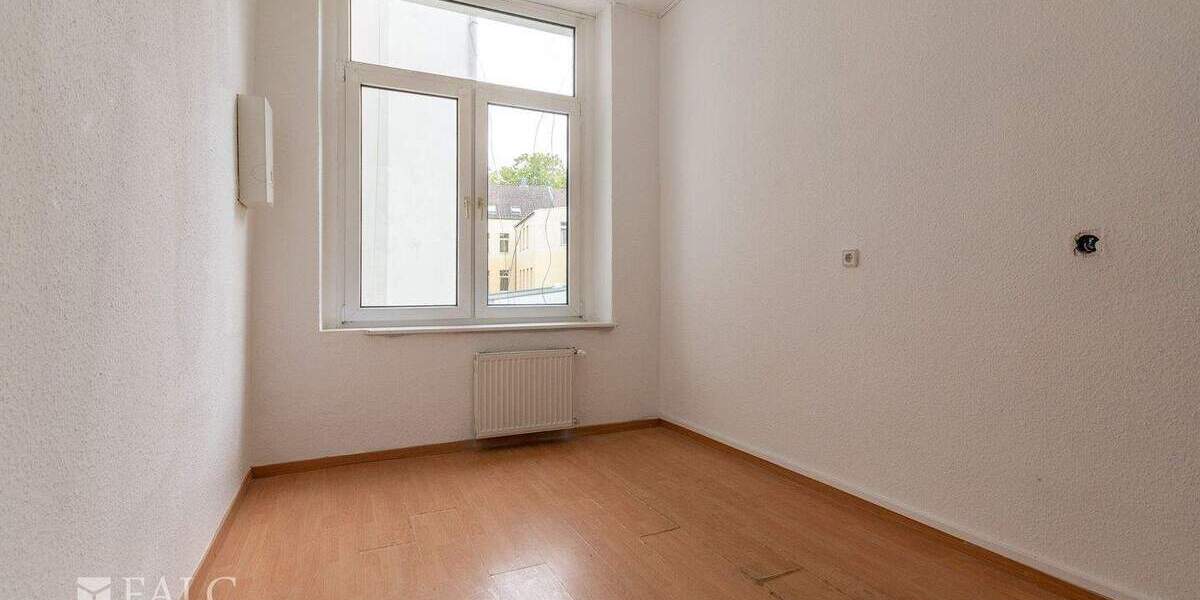 Etagenwohnung Krefeld Stadtmitte - 3 Zimmer, 104 m&sup2;, 198.500&euro; | Angebot:25698266