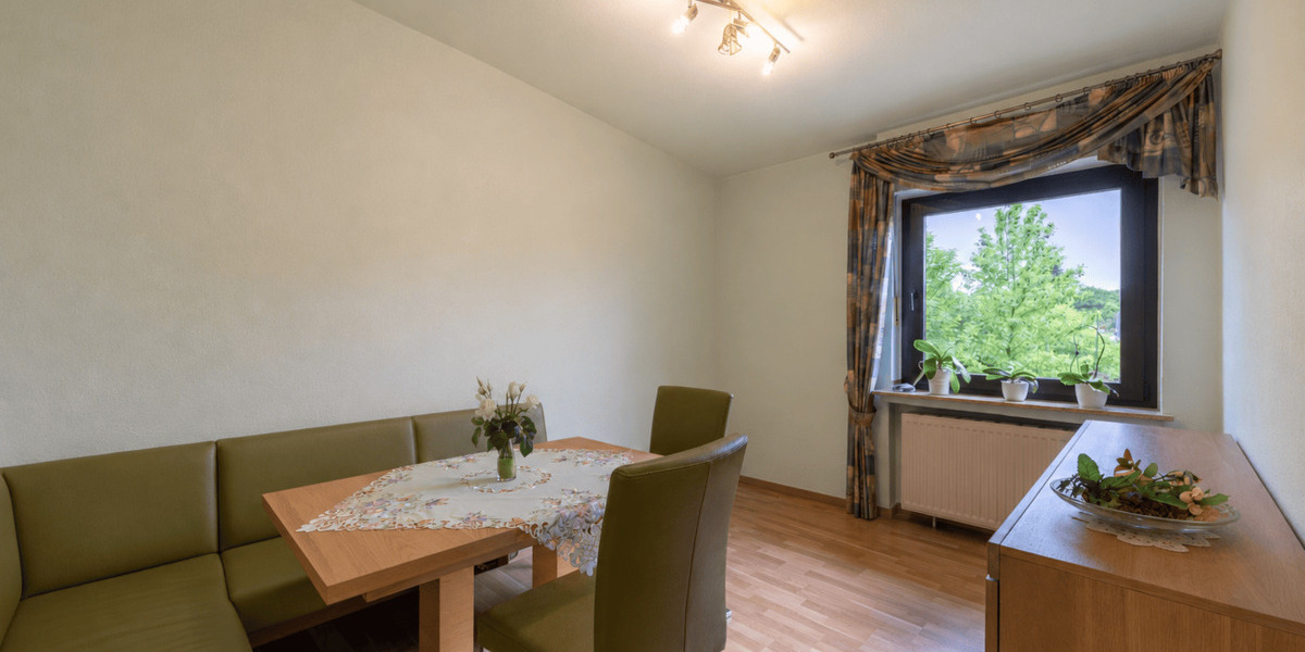 Mehrfamilienhaus, Wohnhaus Krefeld Uerdingen - 8 Zimmer, 189 m&sup2;, 475.000&euro; | Angebot:26695172
