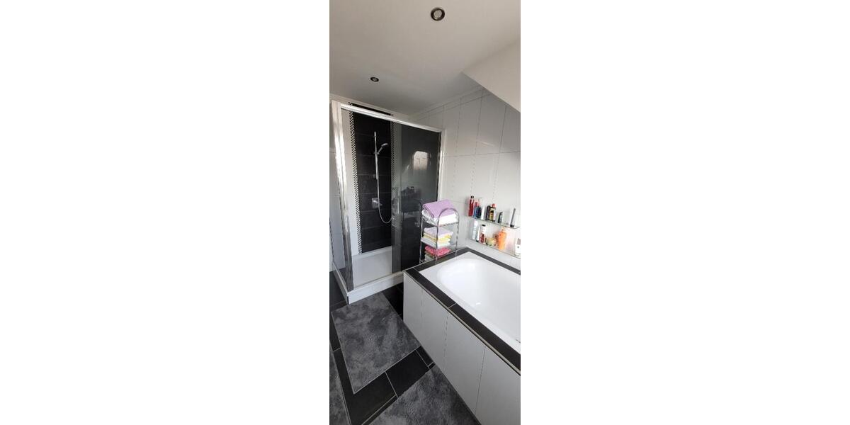 Einfamilienhaus Dinslaken Hiesfeld - 7 Zimmer, 140 m&sup2;, 590.000&euro; | Angebot:25831753