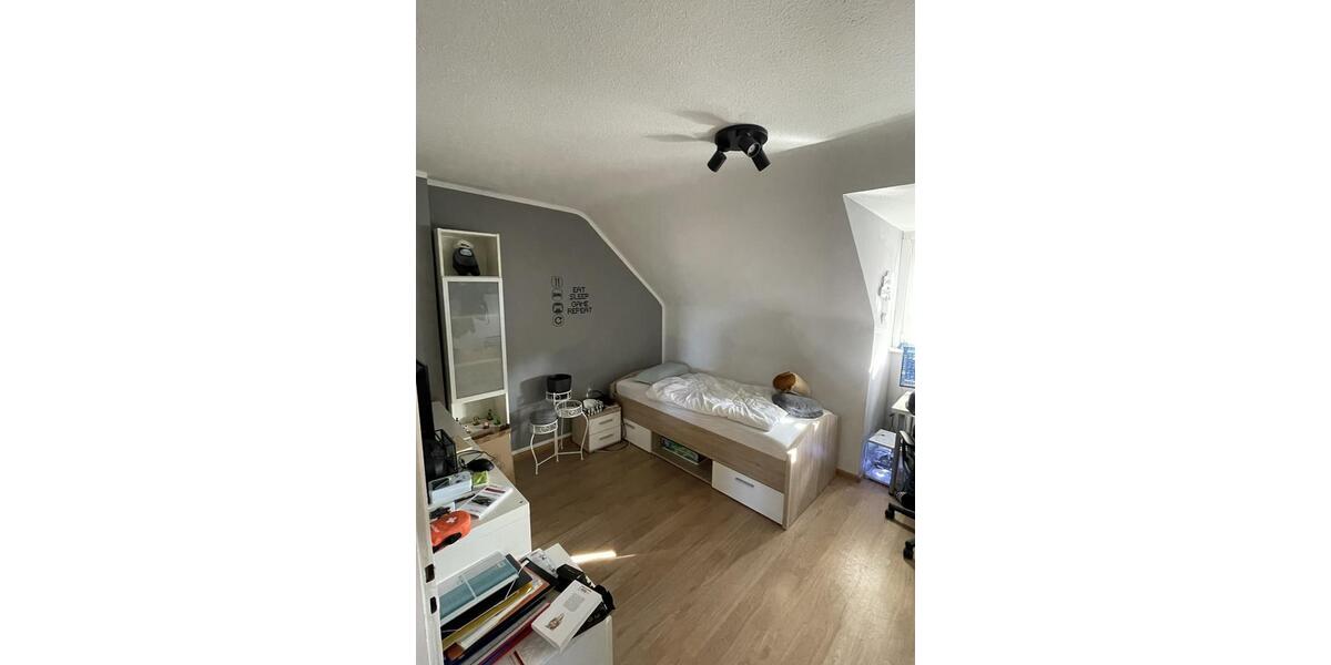 Dachgeschoßwohnung Dinslaken Lohberg - 3 Zimmer, 63 m&sup2;, 550&euro; | Angebot:25857601