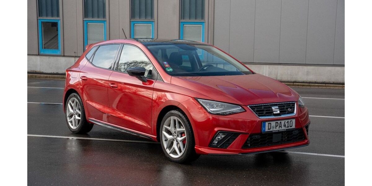 Seat Ibiza 98.900 km 12.999 &euro; Düsseldorf 40223