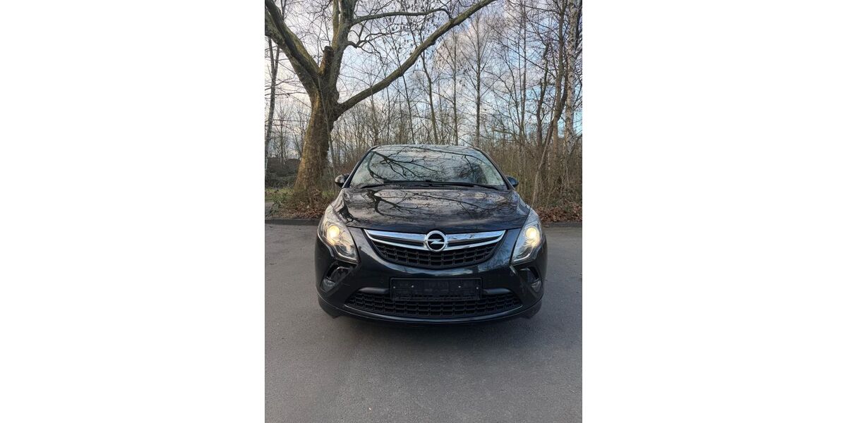 Opel Zafira Tourer 208.231 km 5.990 &euro; Essen 45327