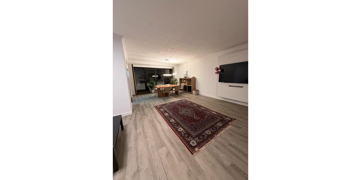 Etagenwohnung Krefeld Cracau - 3 Zimmer, 110 m&sup2;, 315.000&euro; | Angebot:24795955