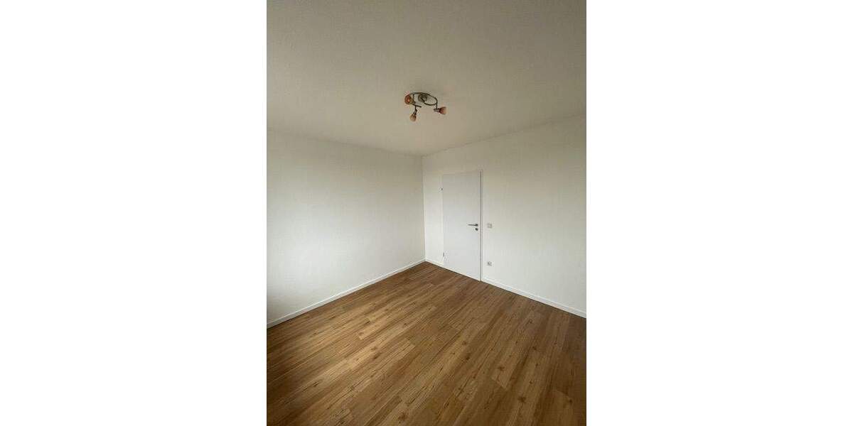 Etagenwohnung Grefrath - 2 Zimmer, 62 m&sup2;, 550&euro; | Angebot:25692299