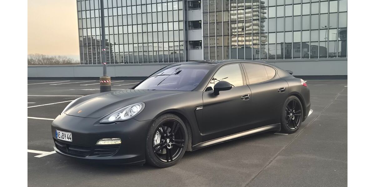 Porsche Panamera 168.000 km 23.900 &euro; Neuss 41462