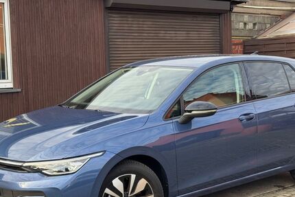 VW Golf 20.000 km 22.950 &euro; Duisburg 47179