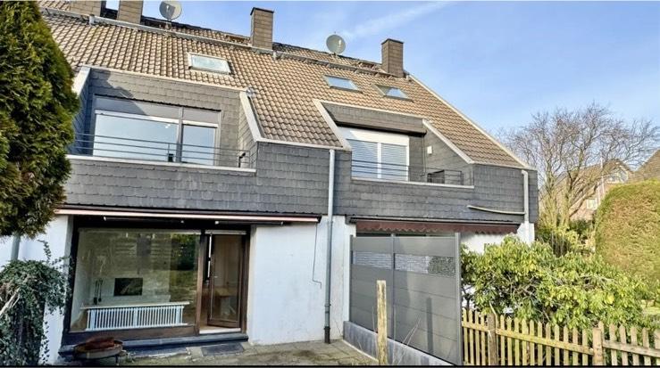 Reihenhaus Ratingen Hösel - 5 Zimmer, 140 m&sup2;, 2.200&euro; | Angebot:25877011