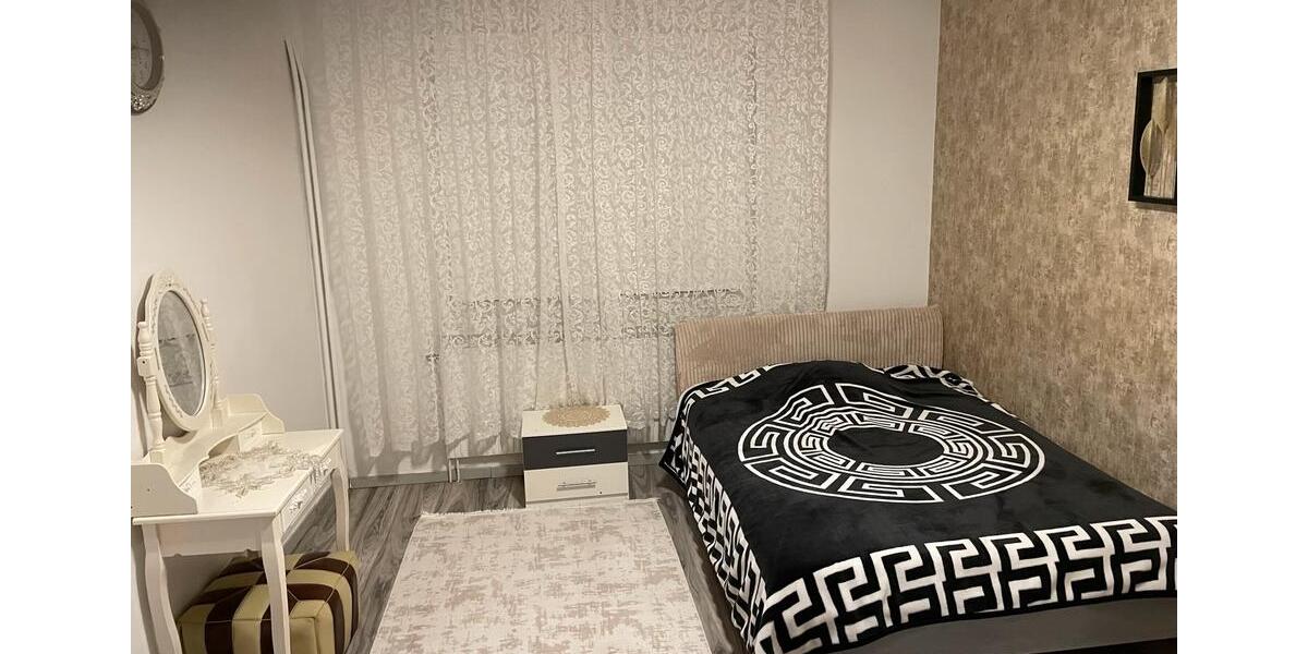 Etagenwohnung Duisburg Hamborn - 2 Zimmer, 92 m&sup2;, 95.000&euro; | Angebot:26754342