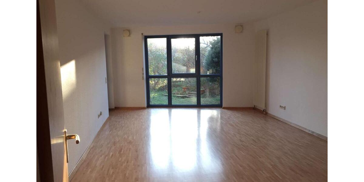 Etagenwohnung Düsseldorf Heerdt - 3 Zimmer, 87 m&sup2;, 1.070&euro; | Angebot:25971235