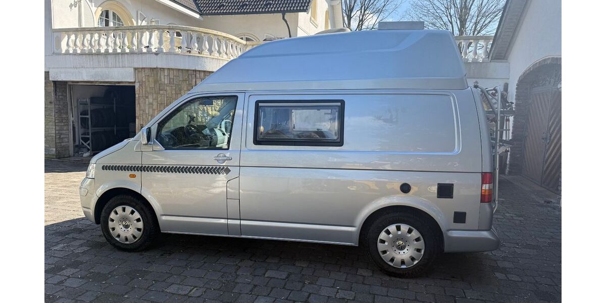 VW T5 California 141.221 km 24.990 &euro; Neukirchen-Vluyn 47506