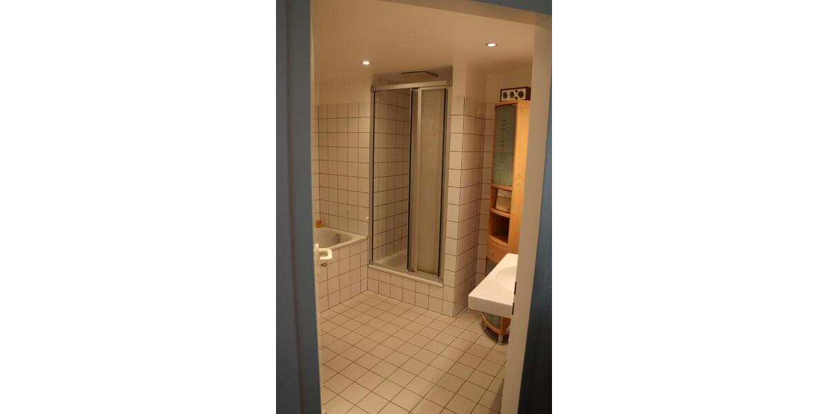 Einfamilienhaus Düsseldorf Pempelfort - 2.5 Zimmer, 90 m&sup2;, 1.542&euro; | Angebot:25353950