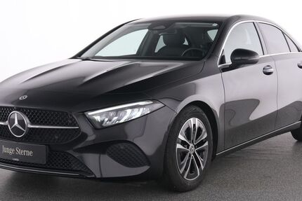 Mercedes-Benz A 200 24.622 km 30.785 &euro; Essen 45309