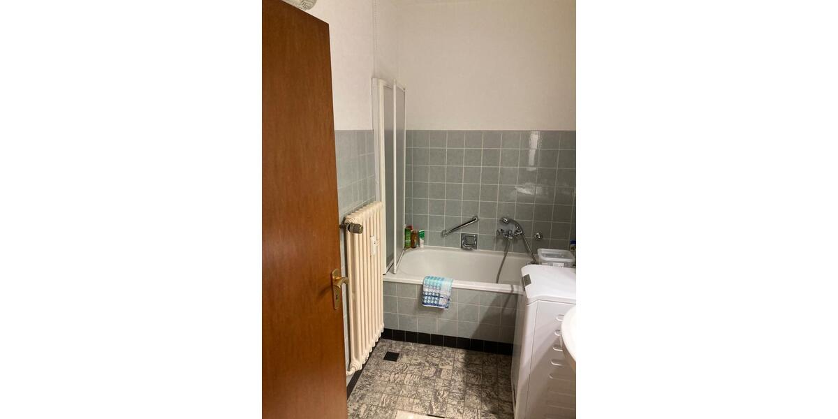 Etagenwohnung Krefeld Benrad - 2 Zimmer, 68 m&sup2;, 490&euro; | Angebot:24951920