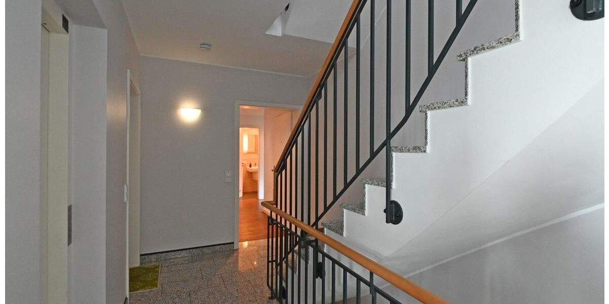 Etagenwohnung Mülheim Menden/Ickten - 4 Zimmer, 134 m&sup2;, 2.100&euro; | Angebot:25834606