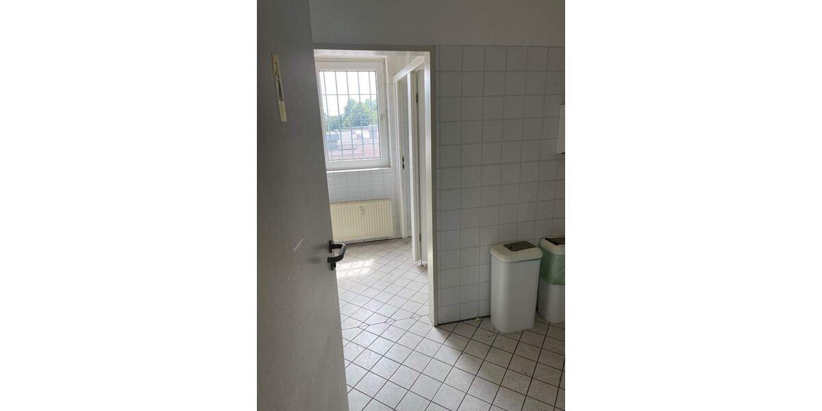 Gewerbeobjekt Krefeld Kempener Feld/Baakeshof - 2.580&euro; | Angebot:25870225