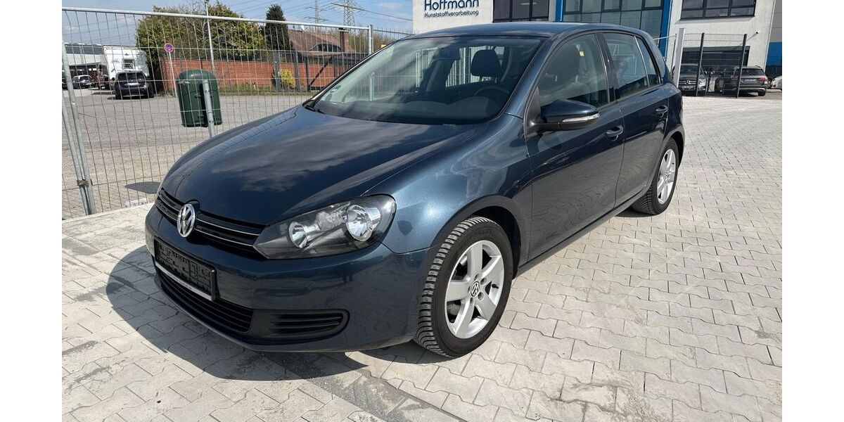 VW Golf 158.453 km 5.900 &euro; Ratingen 40885