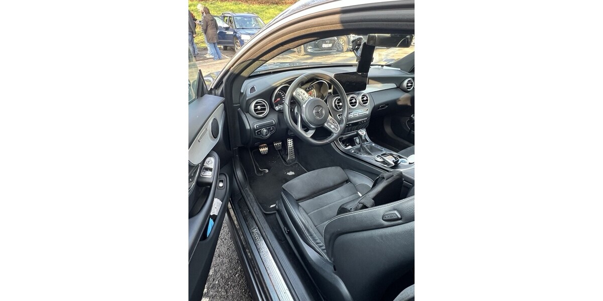 Mercedes-Benz C 180 106.000 km 23.000 &euro; Dinslaken 46535