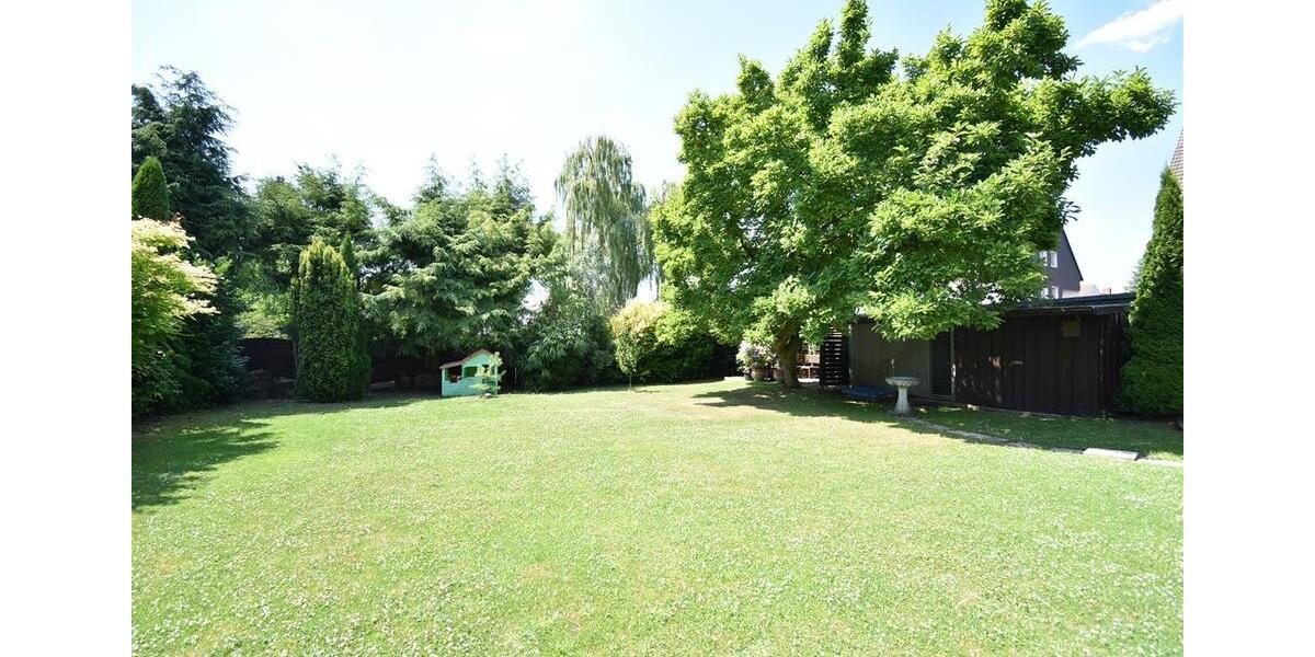 Etagenwohnung Essen Stadtbezirk VI - 4 Zimmer, 145 m&sup2;, 1.550&euro; | Angebot:22040281