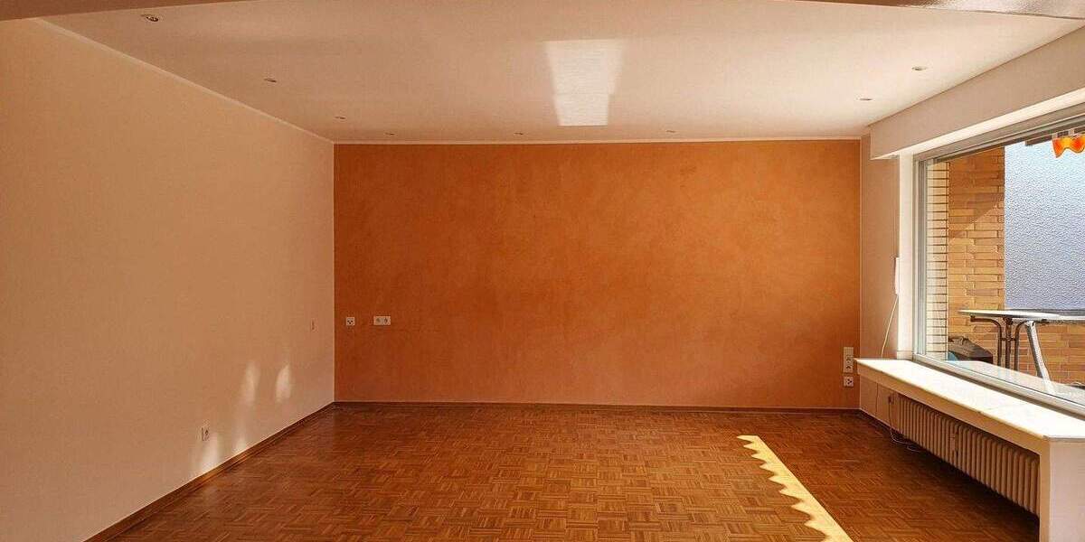 Etagenwohnung Duisburg Rahm - 4 Zimmer, 130 m&sup2;, 1.800&euro; | Angebot:25854102