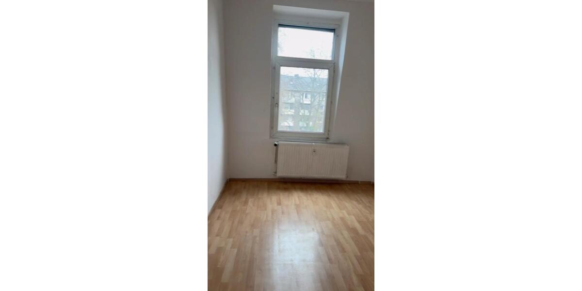 Etagenwohnung Duisburg - 2 Zimmer, 49 m&sup2;, 590&euro; | Angebot:25979641
