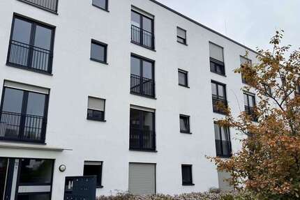 Wohnung Düsseldorf Rath - 2 Zimmer, 68 m&sup2;, 993&euro; | Angebot:25904102